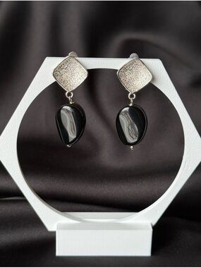 Sterling Silver and Black Drop Earrings Natural Stone Jewelry Vintage Clip